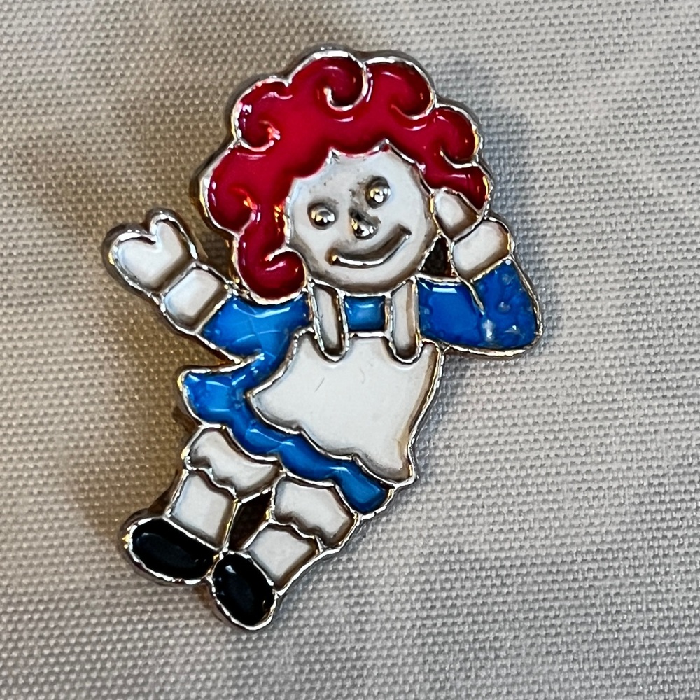 Vintage mamselle raggedy Ann brooch pin collectible